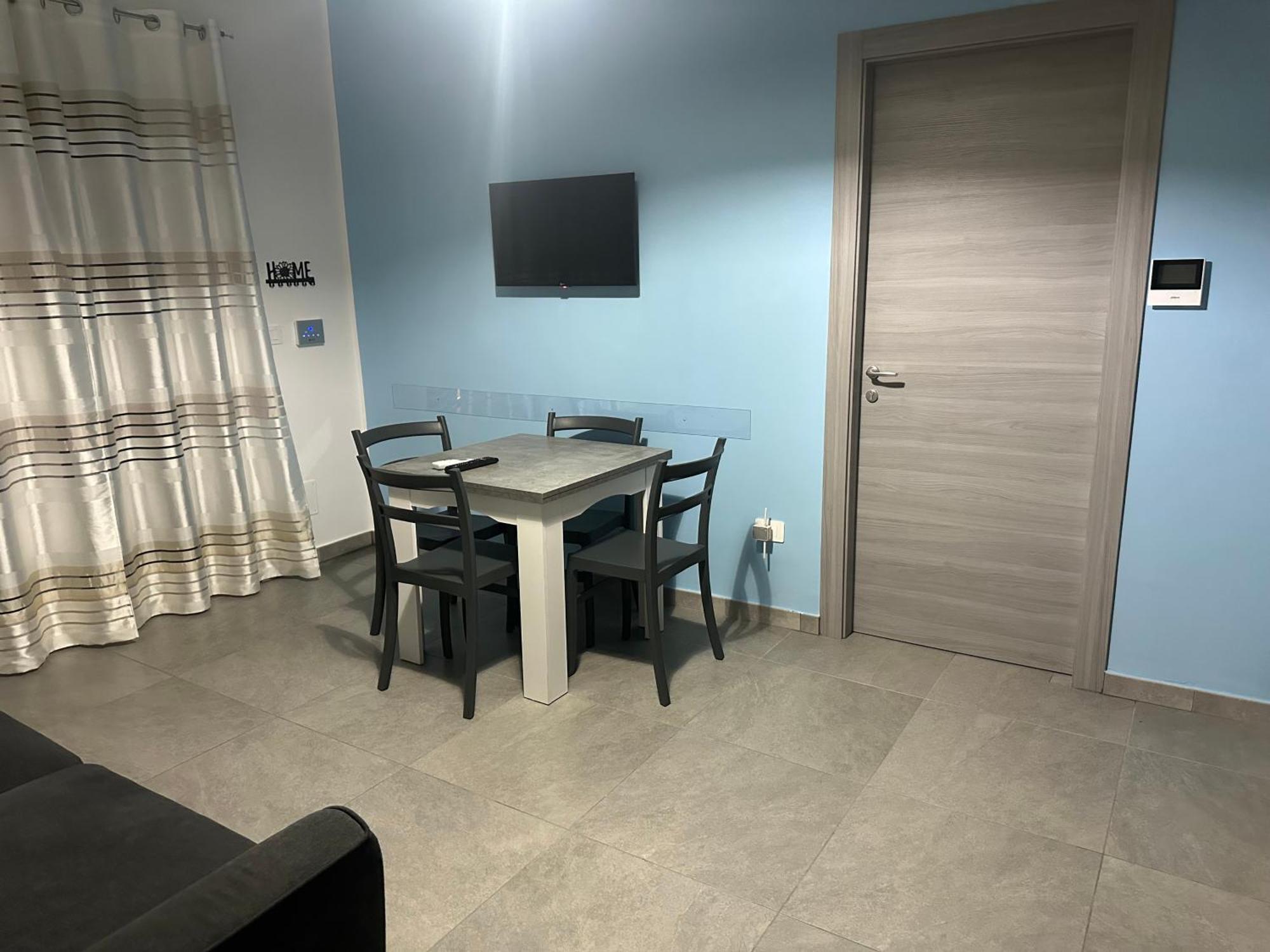 Nathouse Lägenhet Villafranca Tirrena Exteriör bild