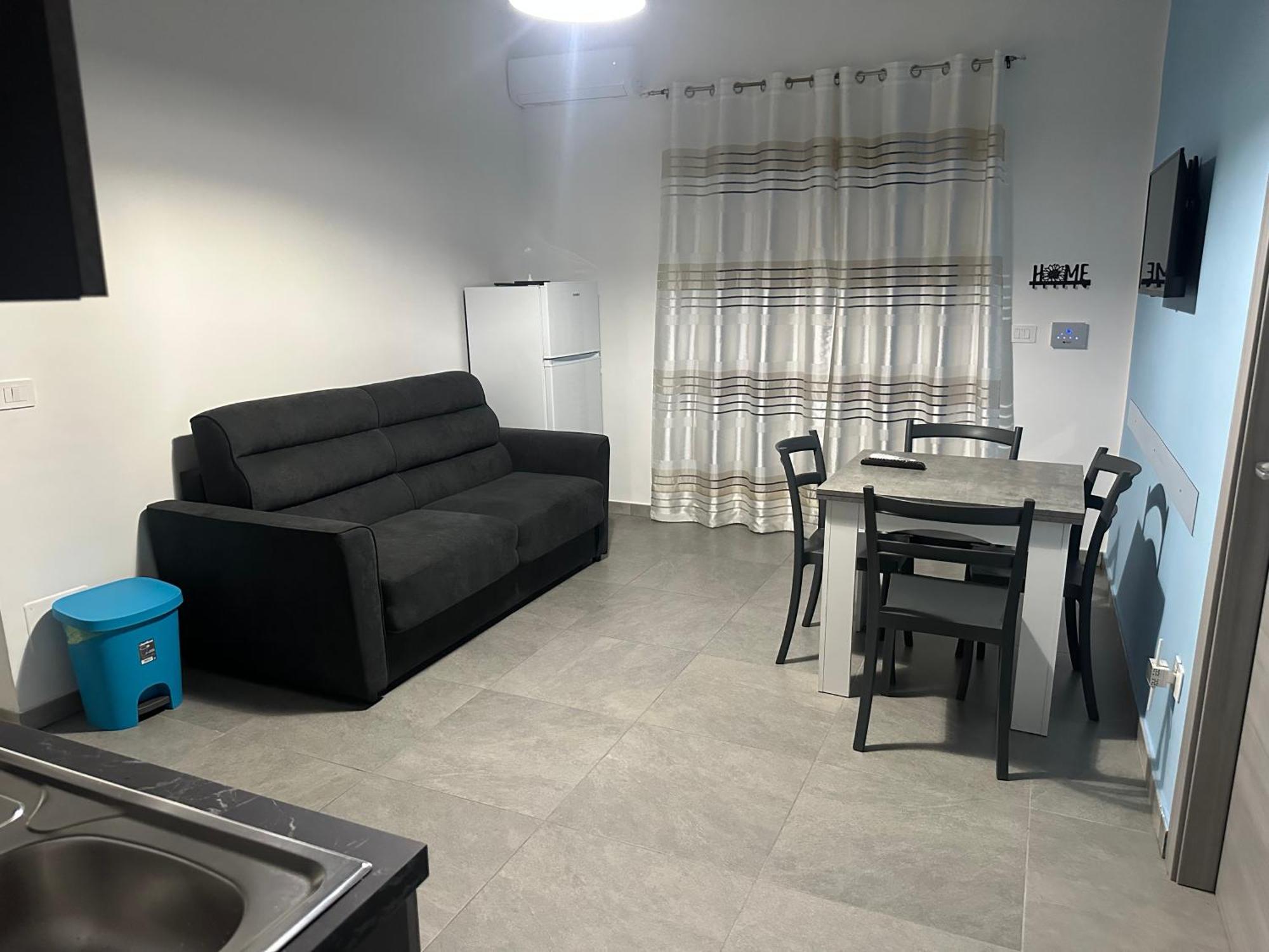Nathouse Lägenhet Villafranca Tirrena Exteriör bild